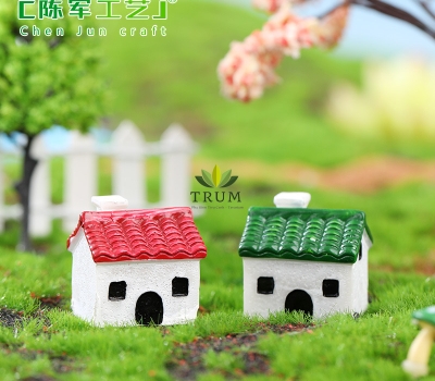 Nhà Tường Trắng Mái Màu