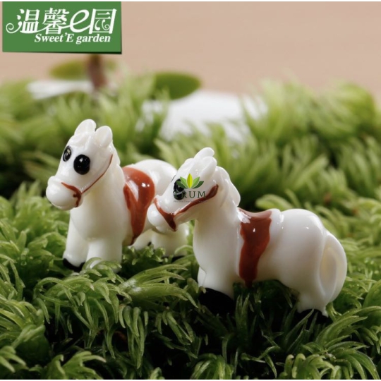 Ngựa Trắng Mini